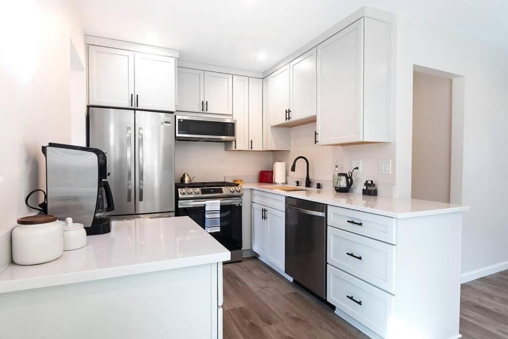 Beautiful 3 Bed 1 Bath Designer Home + Hot Tub Los Angeles Eksteriør billede
